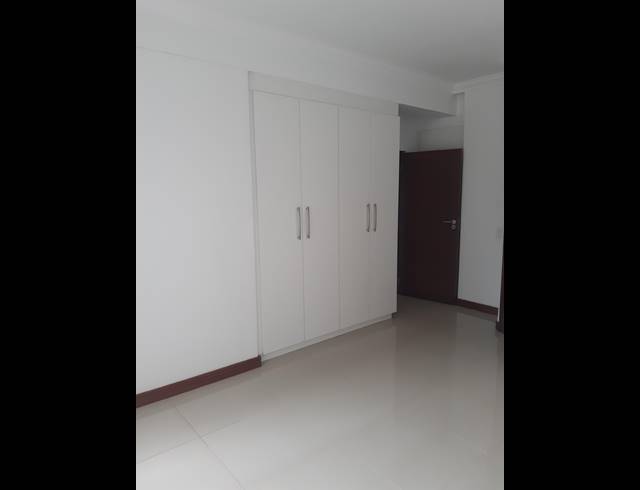 3 BEDROOM APARTMENT FOR SALE IN UMHLANGA RIDGE